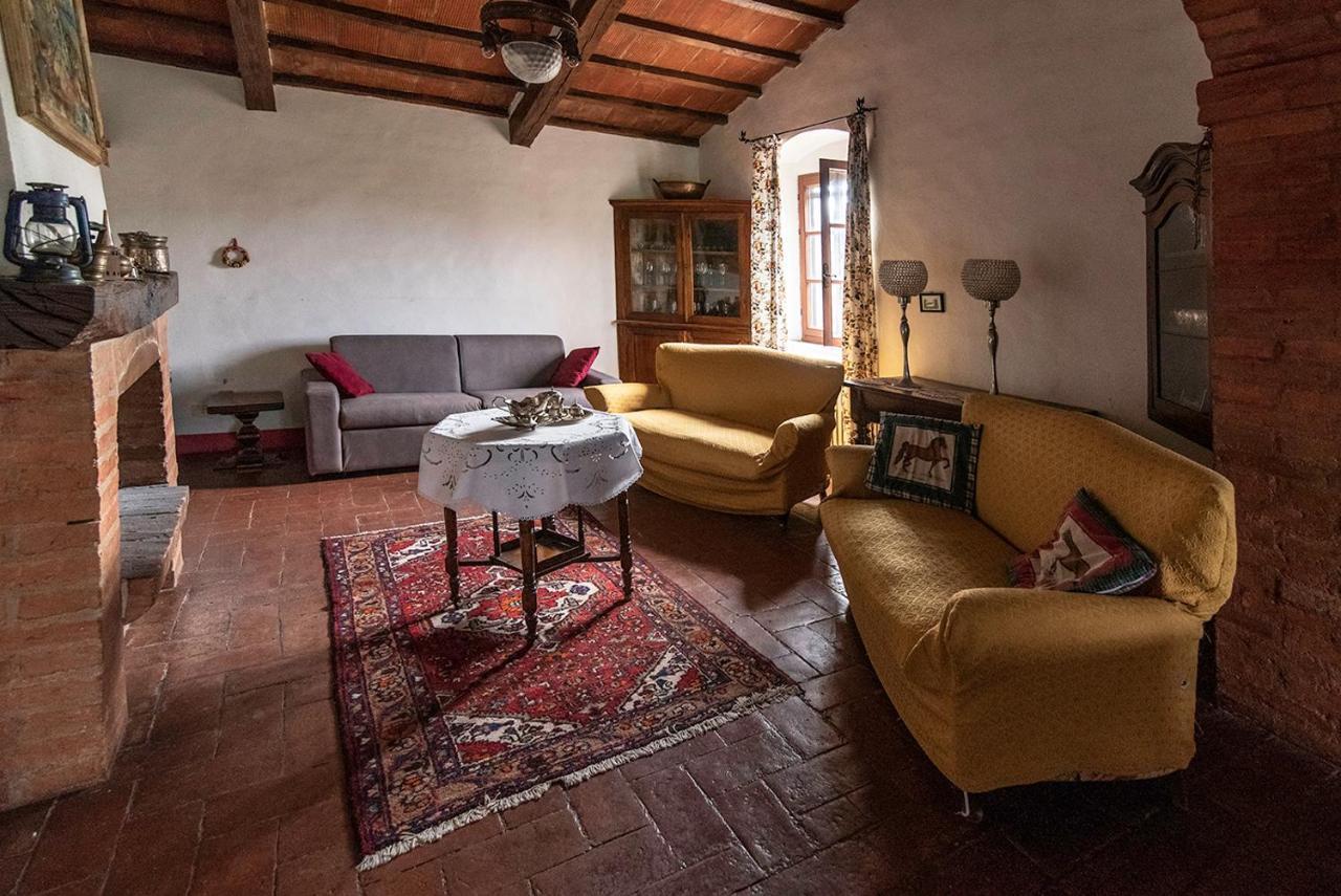 Agriturismo La Fontaccia Монтияно Экстерьер фото