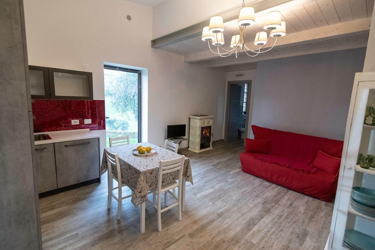 Agriturismo La Fontaccia Монтияно Экстерьер фото